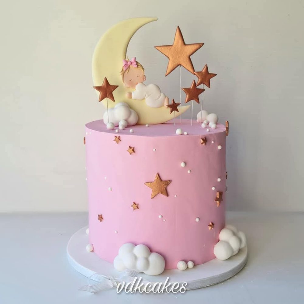 Baby on the Moon by VDK Cakes