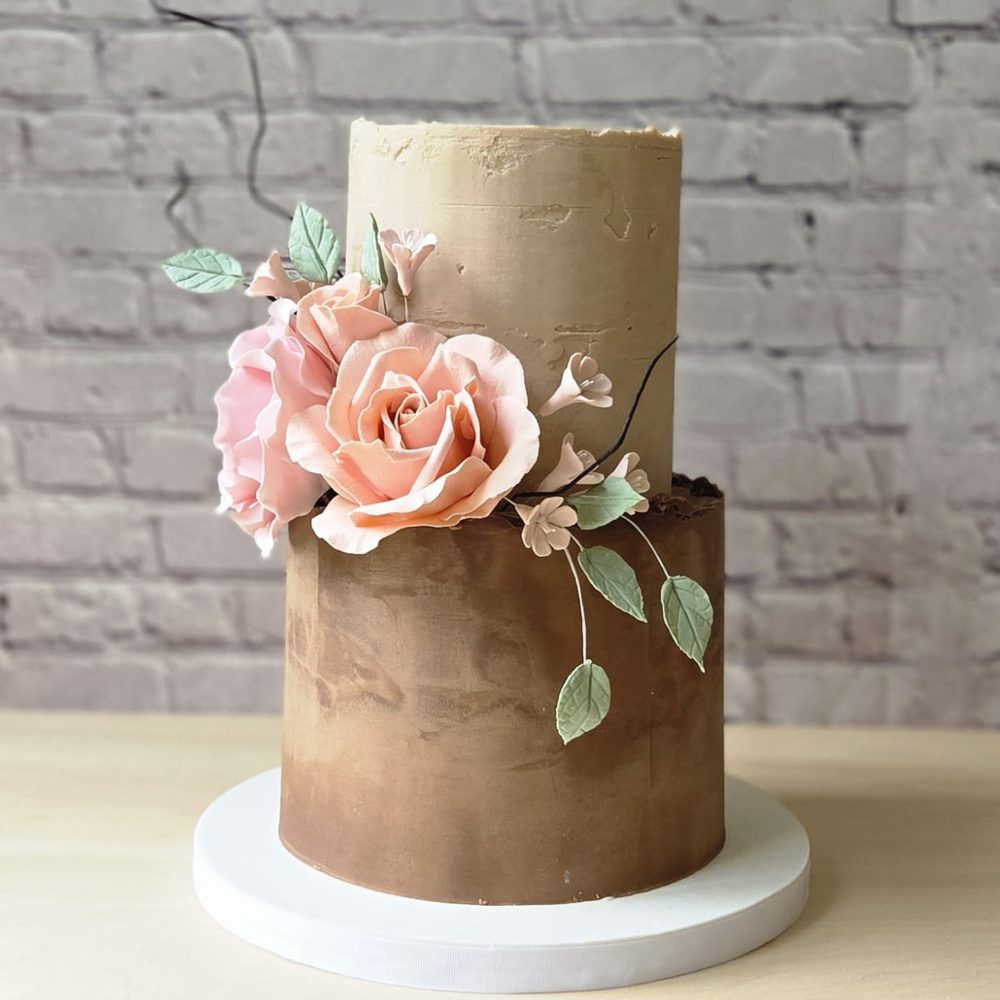 Cappuccino & Roses by VDK Cakes